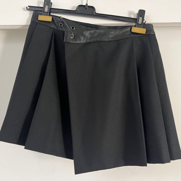 Diesel O-Rukan Wool Blend Safety Pin Leather Trim Pleated Mini Skirt In Black - Picture 2 of 7